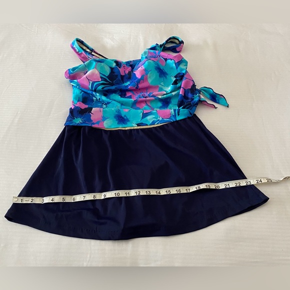 Maxine of Holliwood Women’s One Piece Skirted Swimsuit Blue/Pink Size 12. - Picture 9 of 16